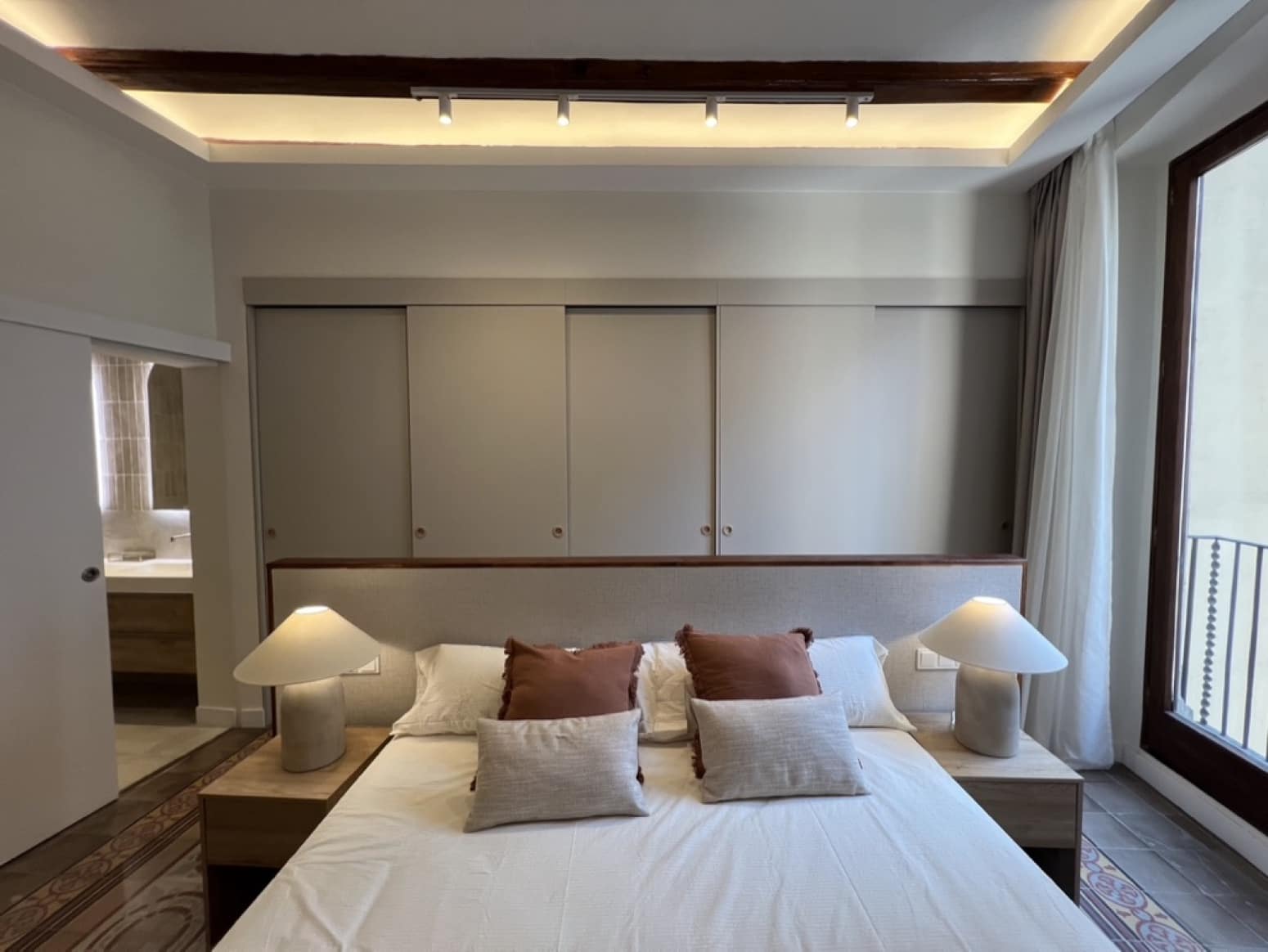 3 soveværelse Lejlighed til salg i Barcelona by - € 824.000 (Ref: 9035860)