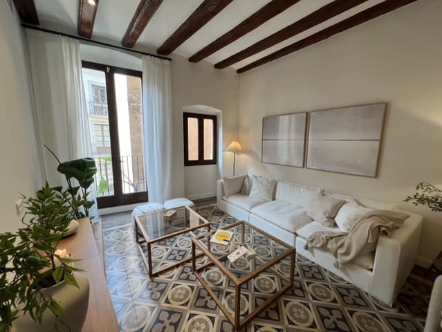 3 soveværelse Lejlighed til salg i Sant Pere, Santa Caterina i La Ribera, Barcelona by - € 824.000 (Ref: 9035860)