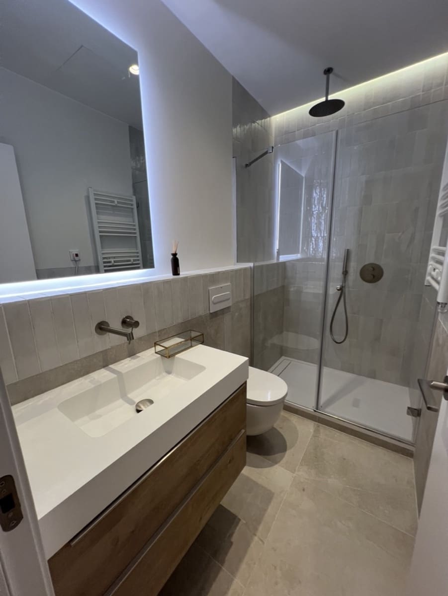 3 soveværelse Lejlighed til salg i Barcelona by - € 824.000 (Ref: 9035860)