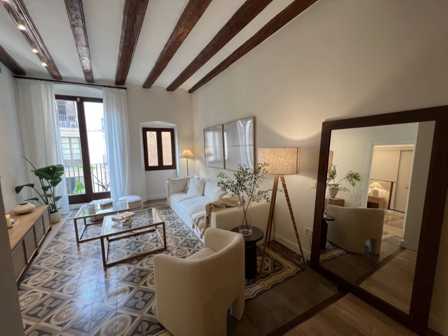 3 soveværelse Lejlighed til salg i Barcelona by - € 824.000 (Ref: 9035860)