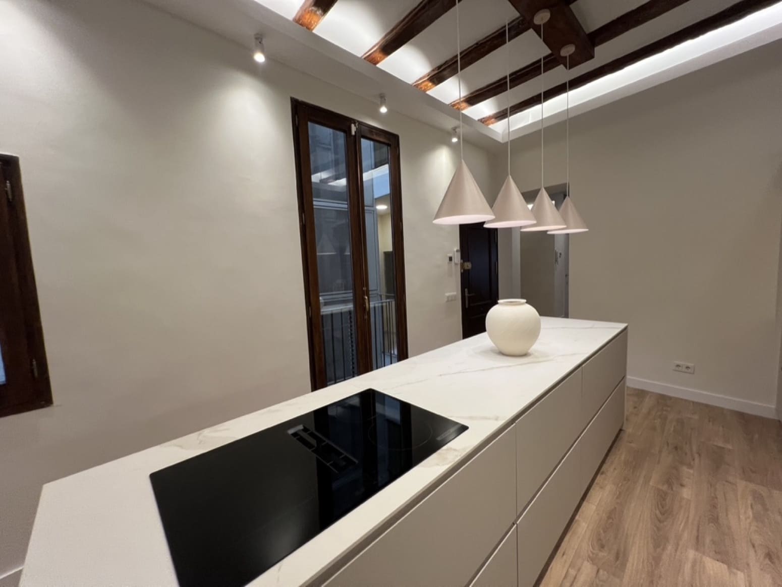 3 soveværelse Lejlighed til salg i Barcelona by - € 824.000 (Ref: 9035860)