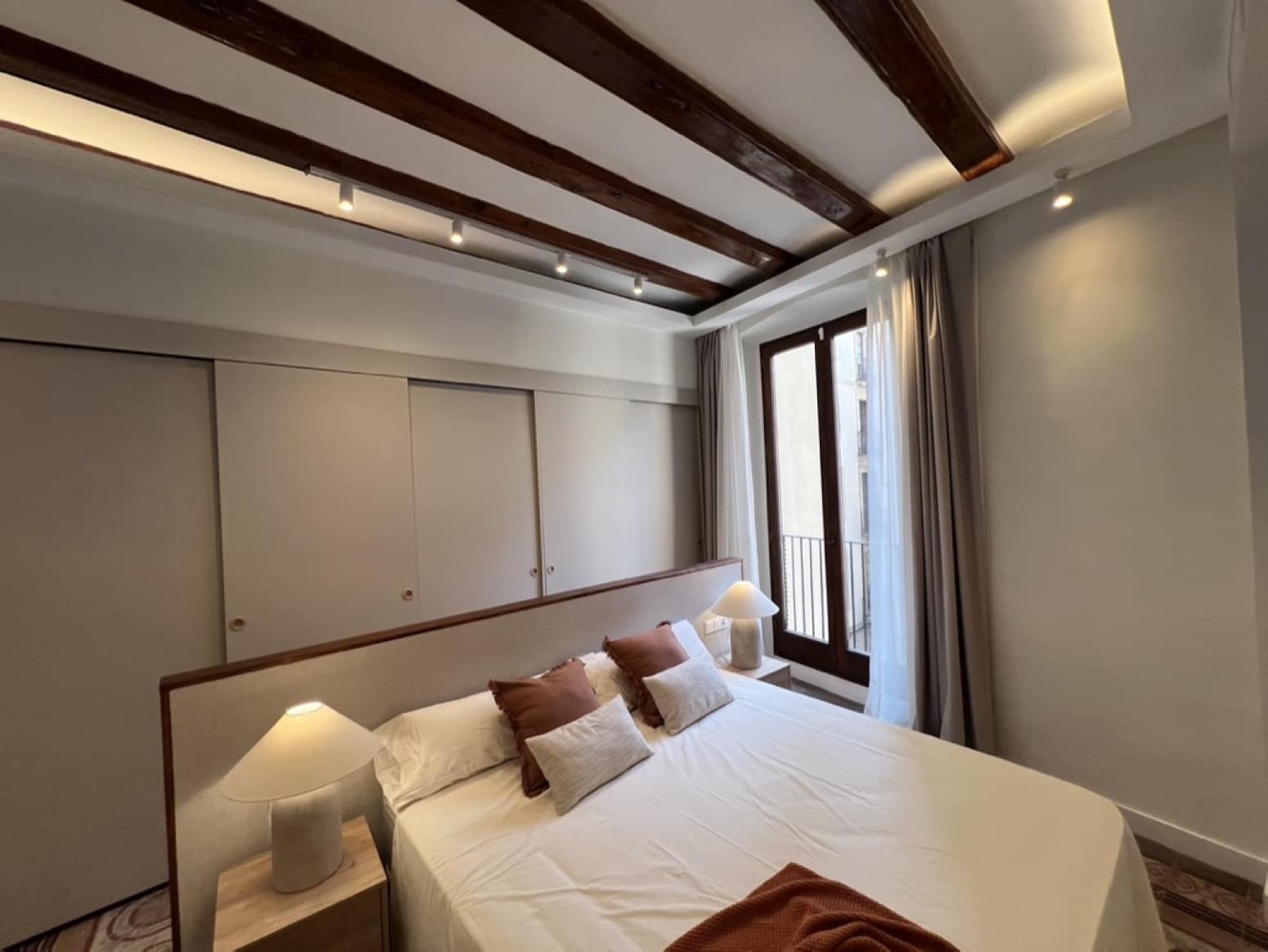 3 soveværelse Lejlighed til salg i Barcelona by - € 824.000 (Ref: 9035860)