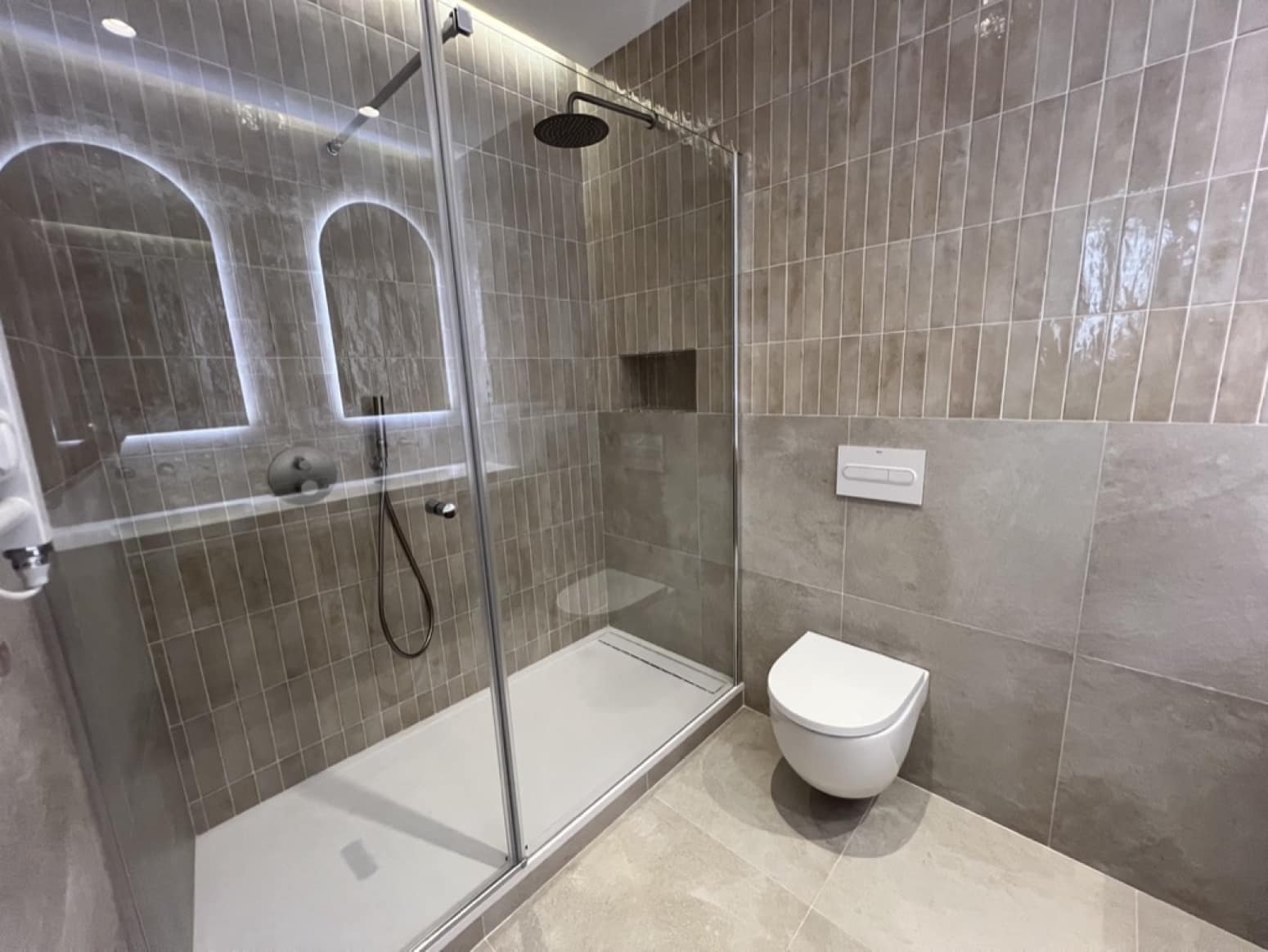 3 soveværelse Lejlighed til salg i Barcelona by - € 824.000 (Ref: 9035860)