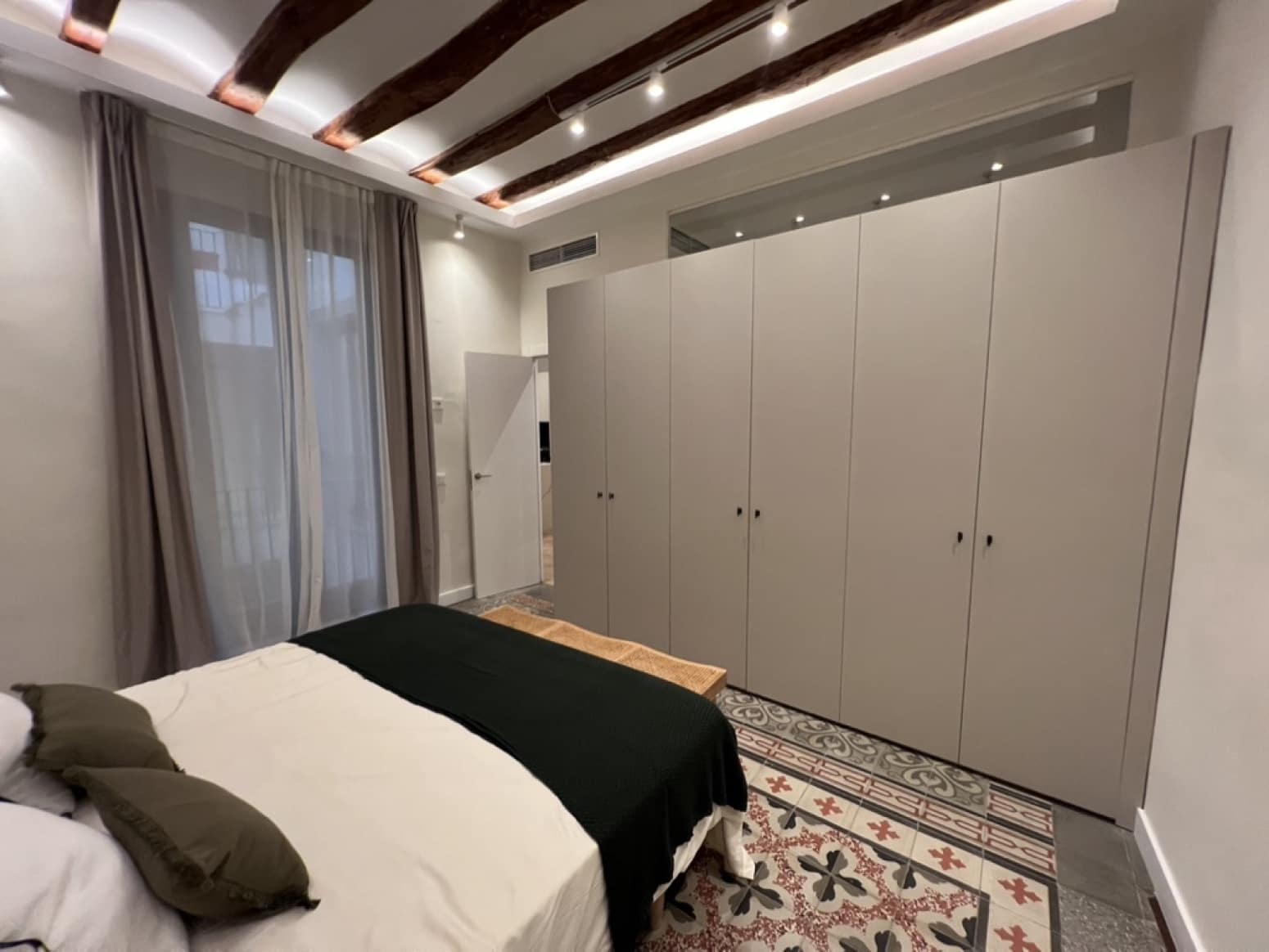 3 soveværelse Lejlighed til salg i Barcelona by - € 824.000 (Ref: 9035860)