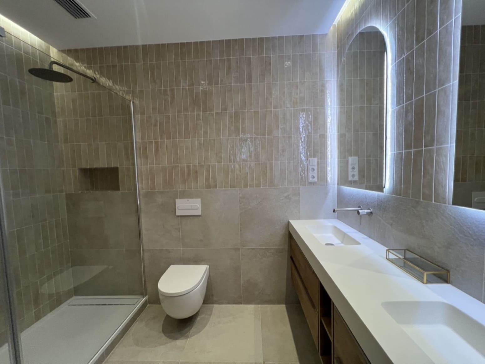 3 soveværelse Lejlighed til salg i Barcelona by - € 824.000 (Ref: 9035860)