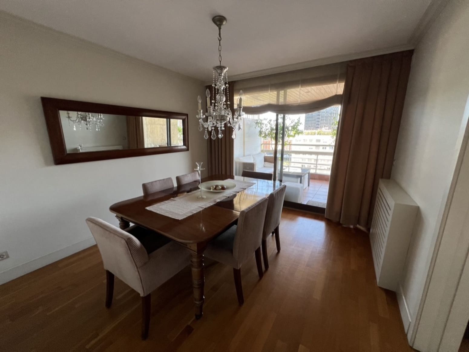 4 soveværelse Lejlighed til salg i Barcelona by med garage - € 2.497.000 (Ref: 9061948)