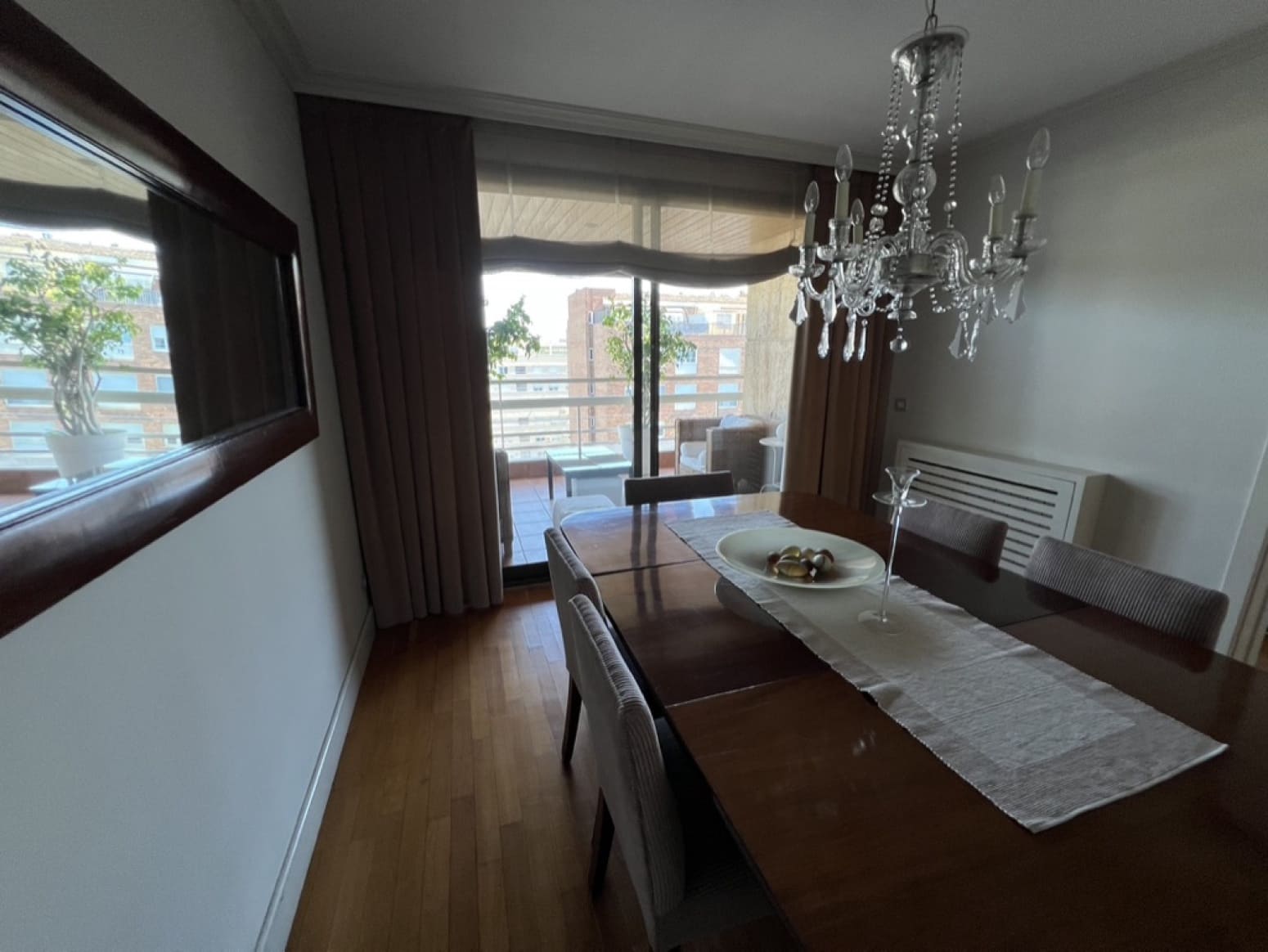 4 soveværelse Lejlighed til salg i Barcelona by med garage - € 2.497.000 (Ref: 9061948)