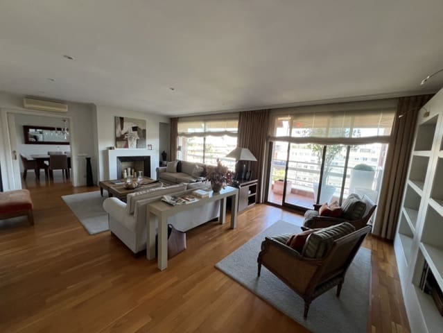 4 soveværelse Lejlighed til salg i Pedralbes, Barcelona by med garage - € 2.497.000 (Ref: 9061948)