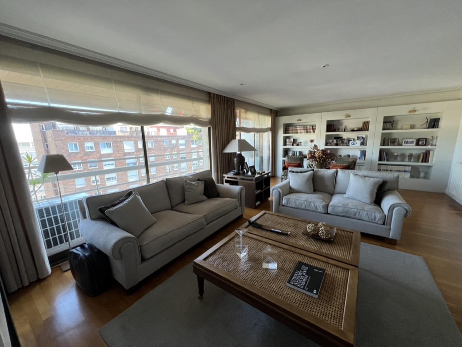 4 soveværelse Lejlighed til salg i Barcelona by med garage - € 2.497.000 (Ref: 9061948)