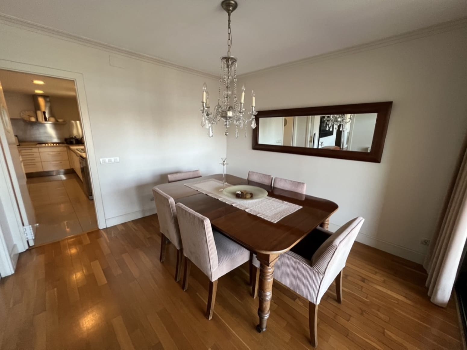 4 soveværelse Lejlighed til salg i Barcelona by med garage - € 2.497.000 (Ref: 9061948)