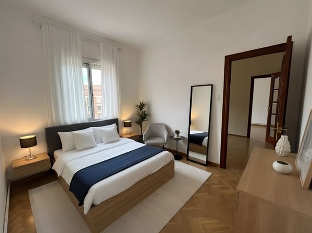 3 bedroom Flat for sale in El Baix Guinardó, Barcelona city - € 370,000 (Ref: 9115443)