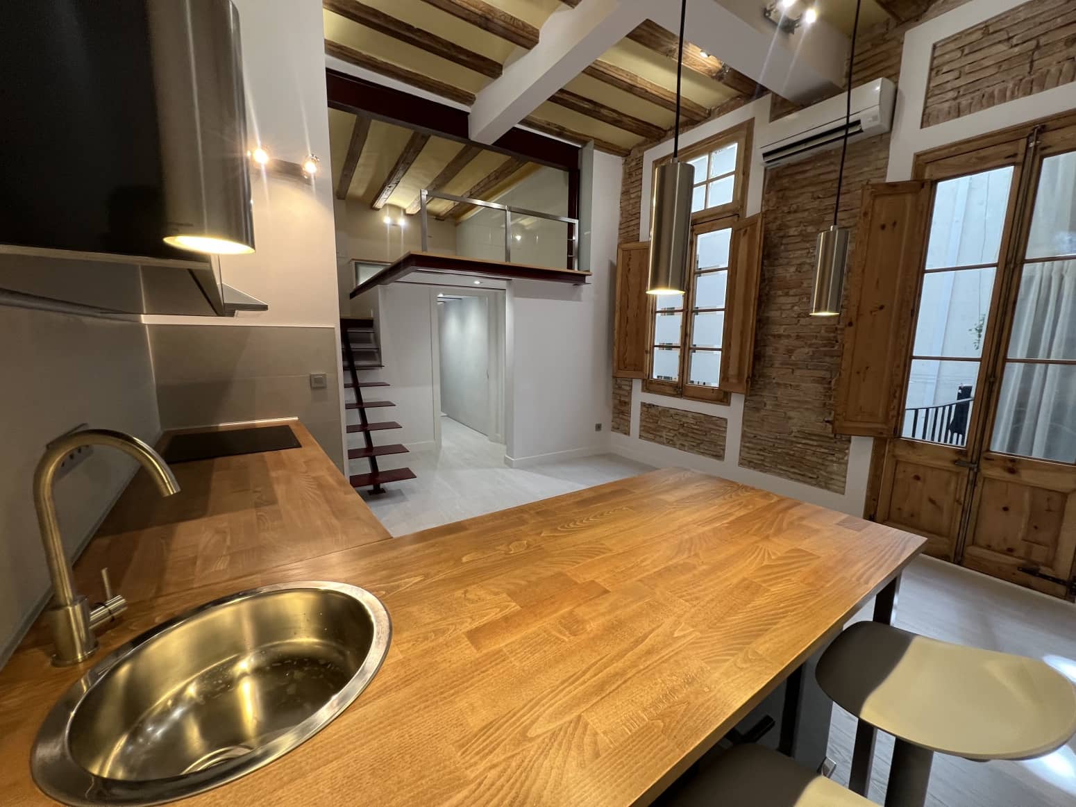 2 slaapkamer Flat te koop in Barcelona stad - € 343.790 (Ref: 9127158)