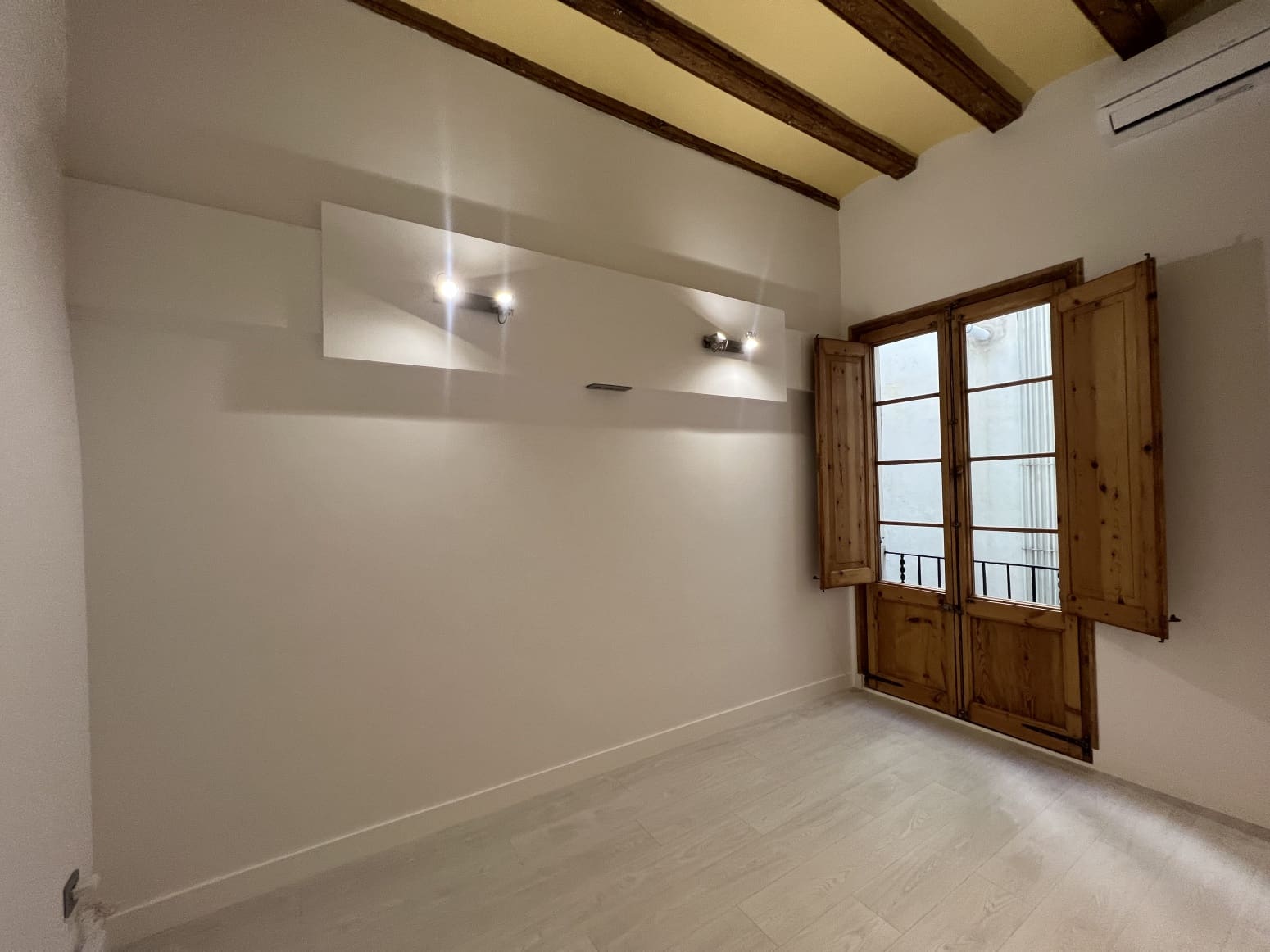 2 slaapkamer Flat te koop in Barcelona stad - € 343.790 (Ref: 9127158)