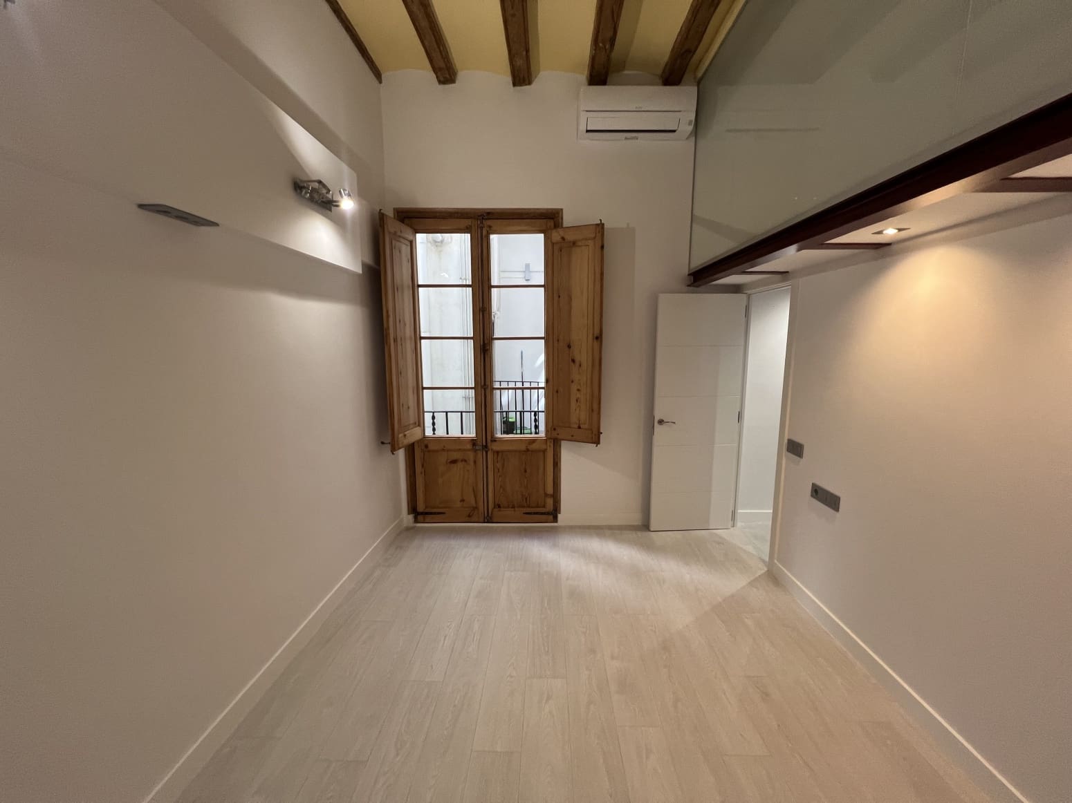 2 slaapkamer Flat te koop in Barcelona stad - € 343.790 (Ref: 9127158)