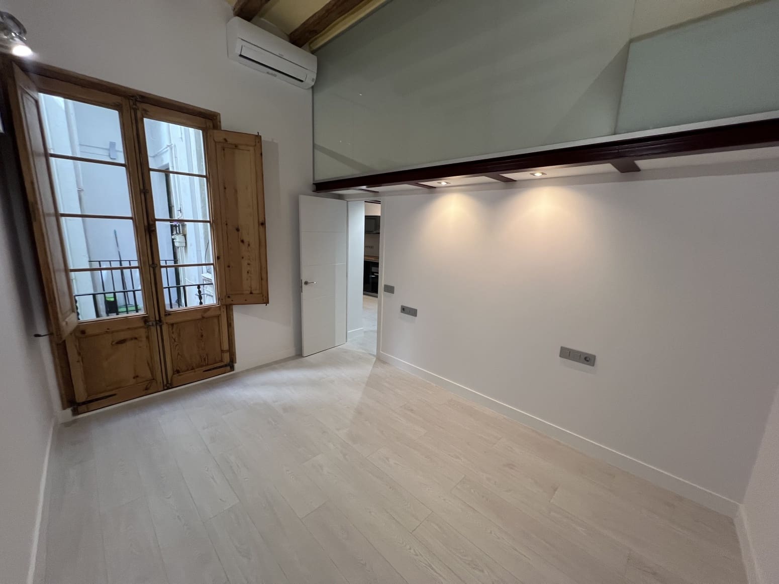 2 slaapkamer Flat te koop in Barcelona stad - € 343.790 (Ref: 9127158)