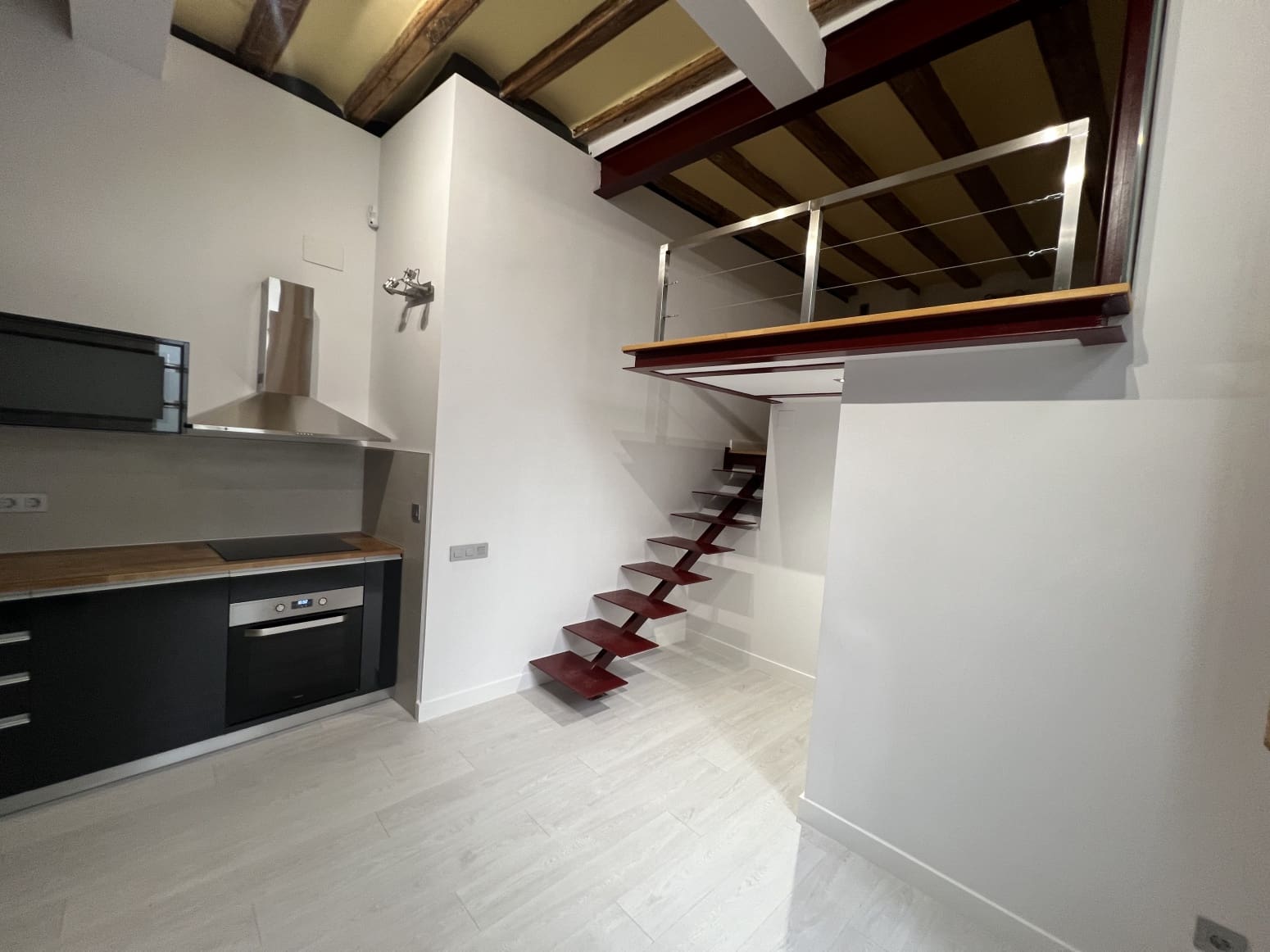 2 slaapkamer Flat te koop in Barcelona stad - € 343.790 (Ref: 9127158)