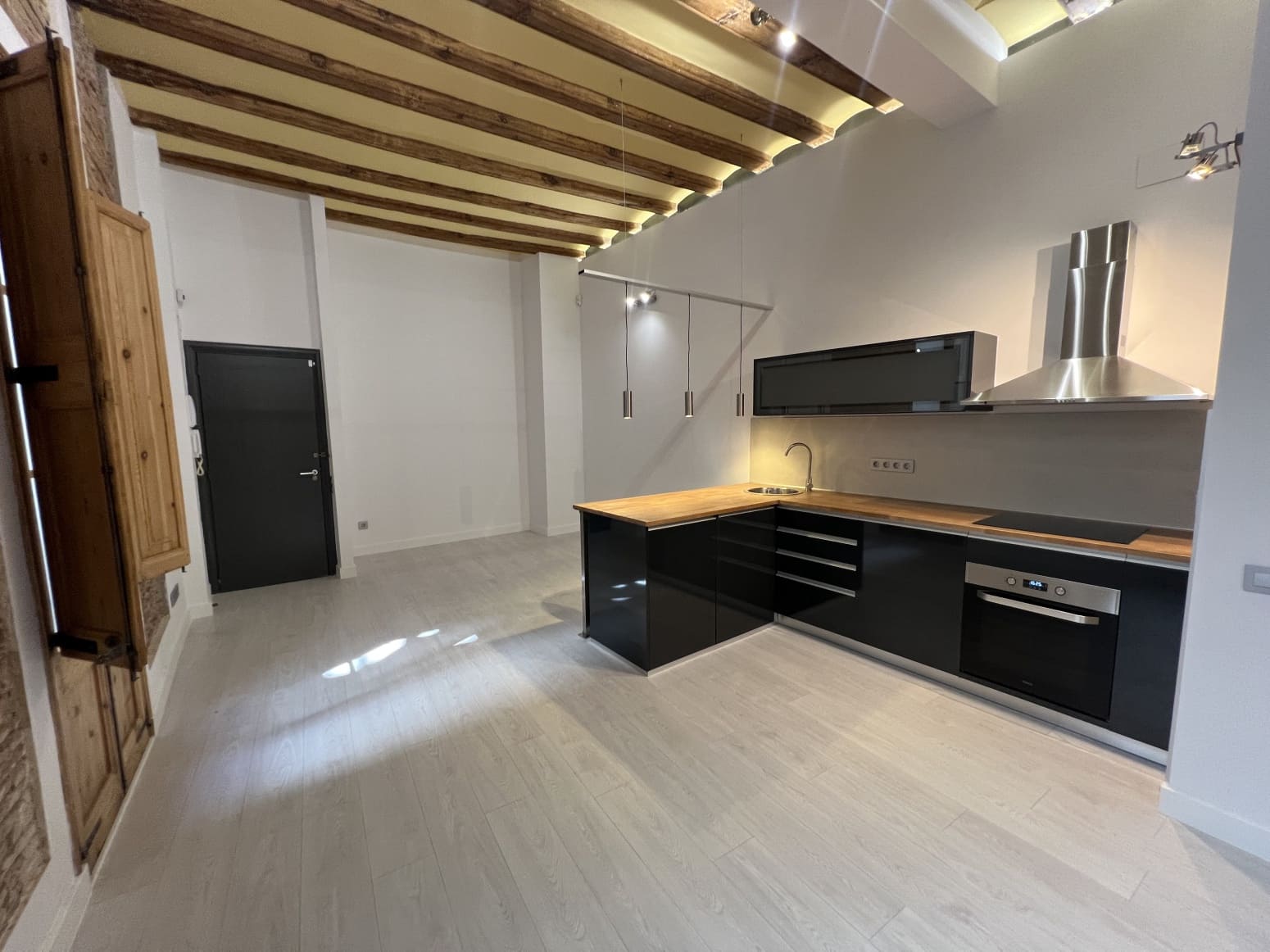 2 slaapkamer Flat te koop in Barcelona stad - € 343.790 (Ref: 9127158)