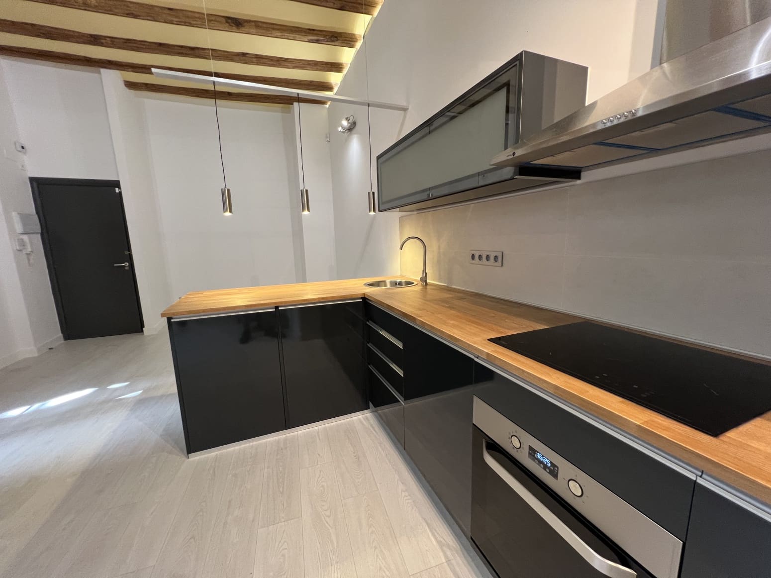 2 slaapkamer Flat te koop in Barcelona stad - € 343.790 (Ref: 9127158)