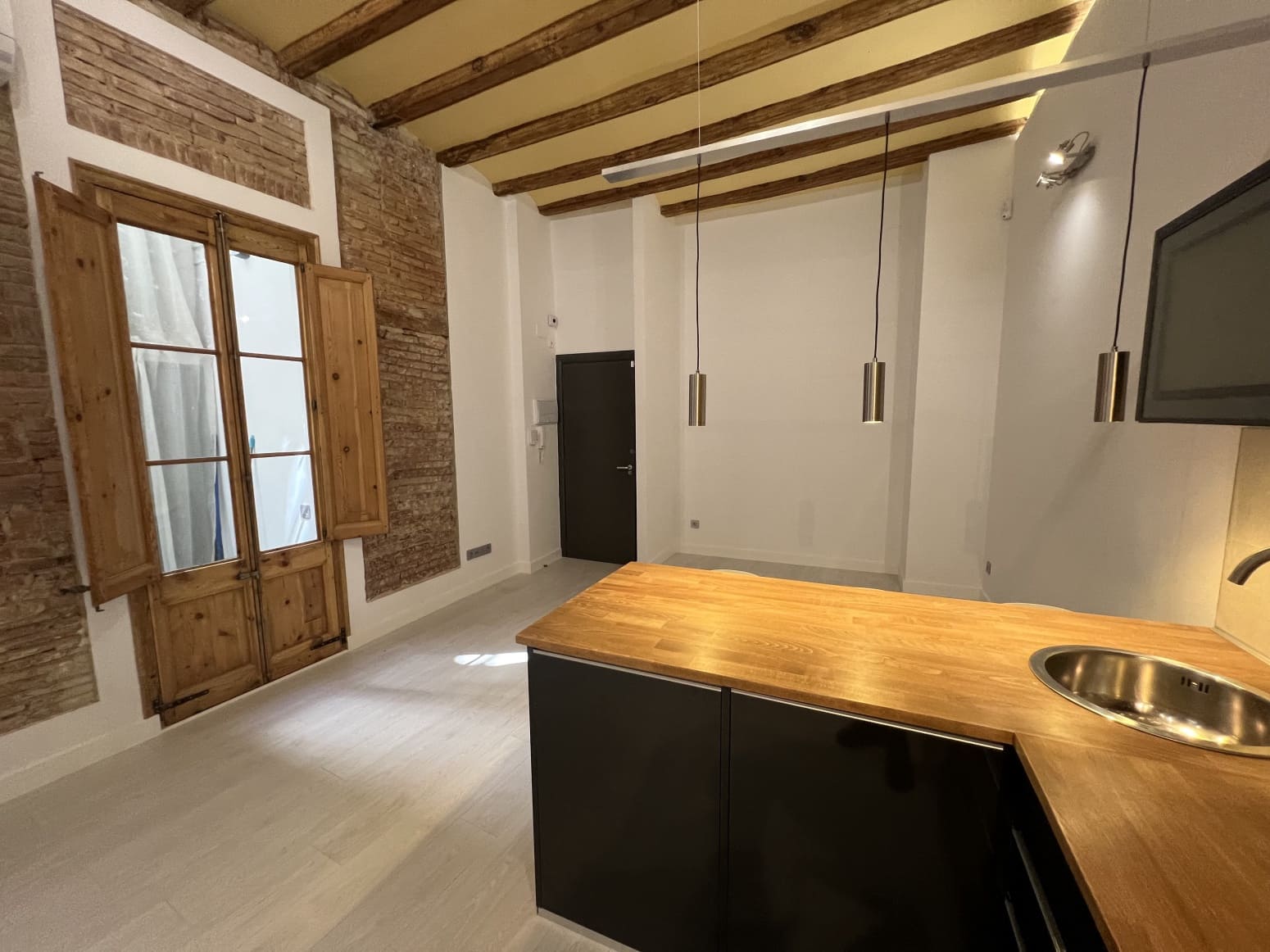 2 slaapkamer Flat te koop in Barcelona stad - € 343.790 (Ref: 9127158)