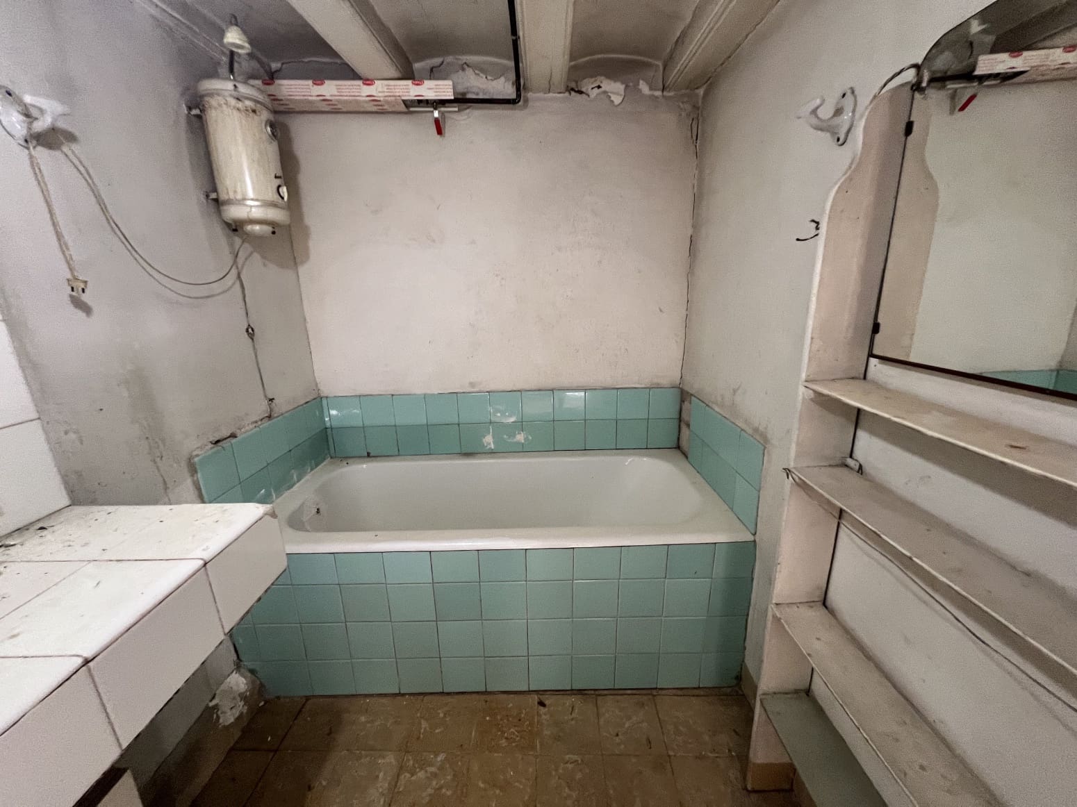 Kommersiell til salgs i Barcelona by - € 237 390 (Ref: 9127703)