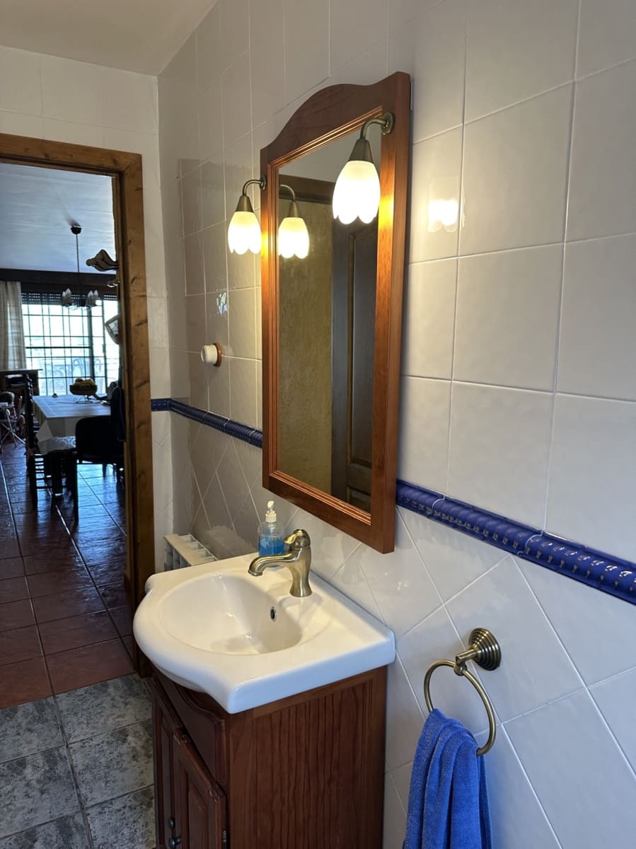 3 bedroom Villa for sale in La Pobla de Montornes with garage - € 199,900 (Ref: 9184245)