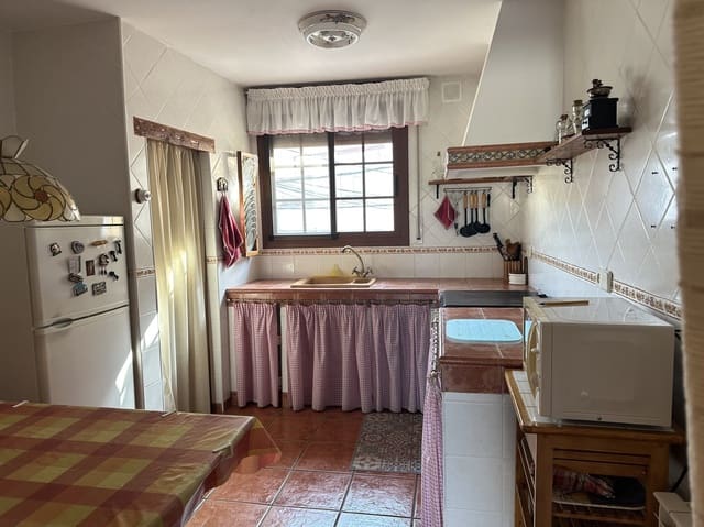 3 bedroom Villa for sale in La Pobla de Montornès with garage - € 199,900 (Ref: 9184245)