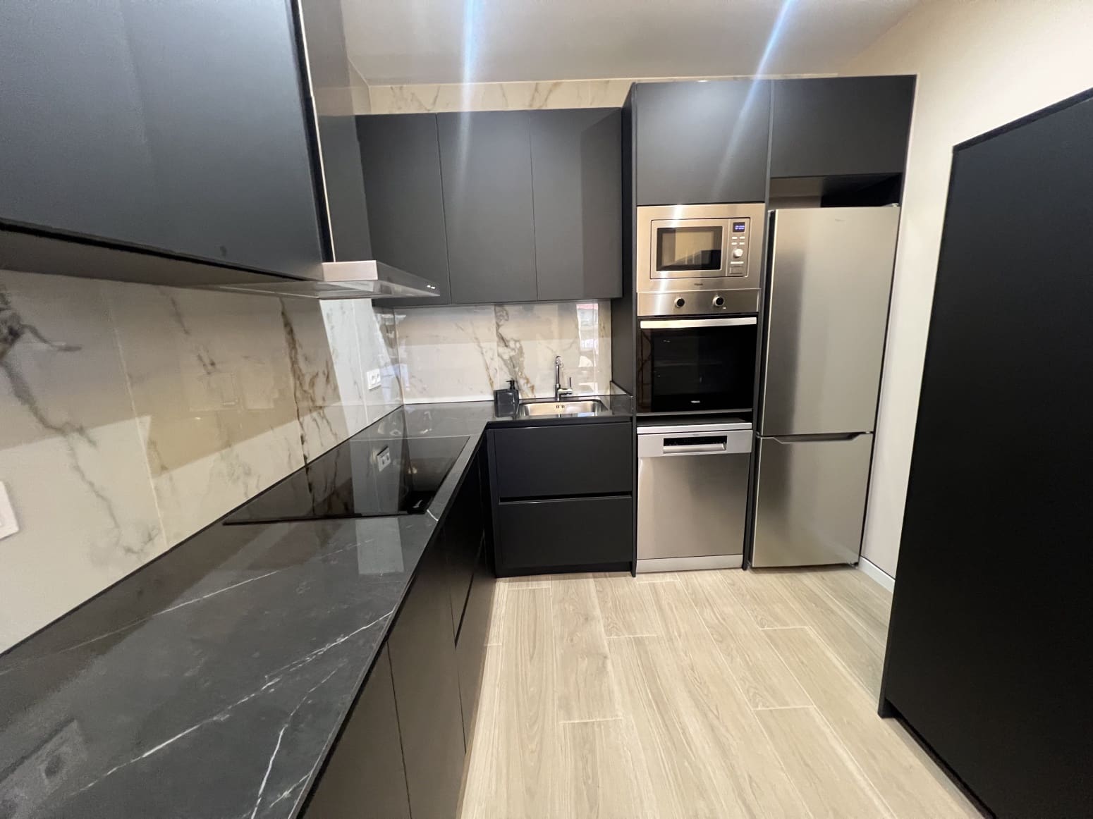 4 soveværelse Lejlighed til salg i Barcelona by - € 1.140.000 (Ref: 9245607)