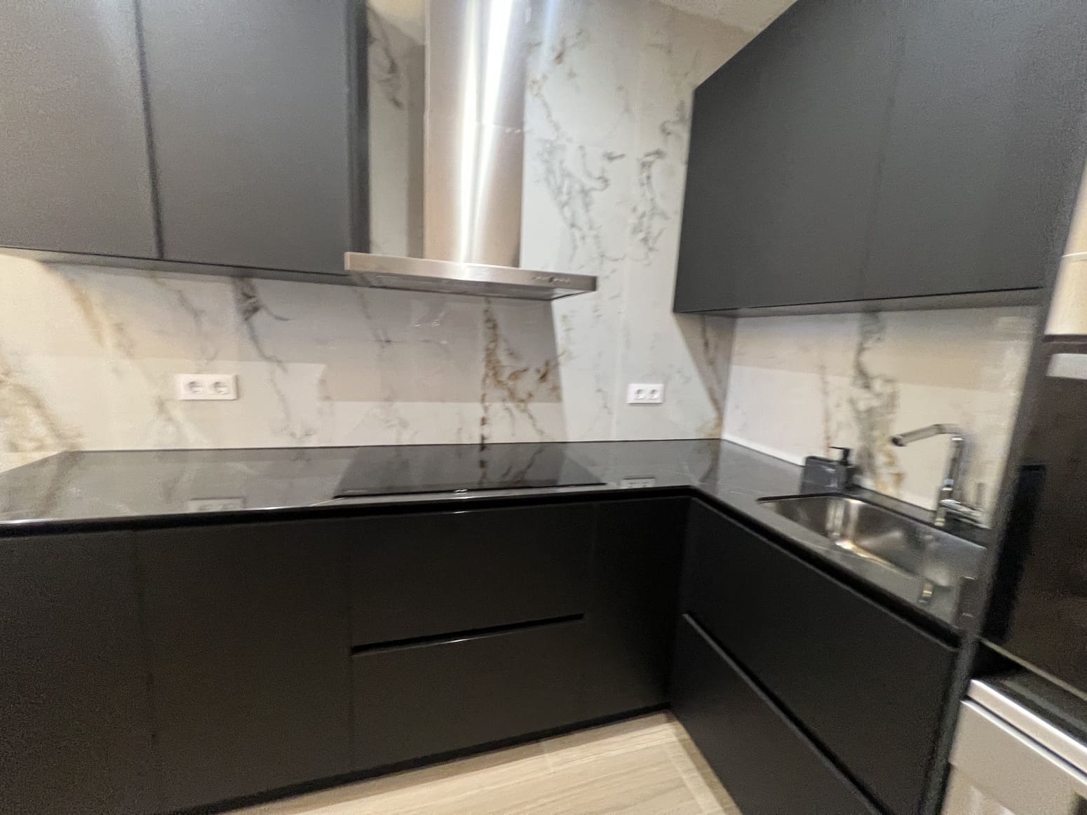 4 soveværelse Lejlighed til salg i Barcelona by - € 1.140.000 (Ref: 9245607)