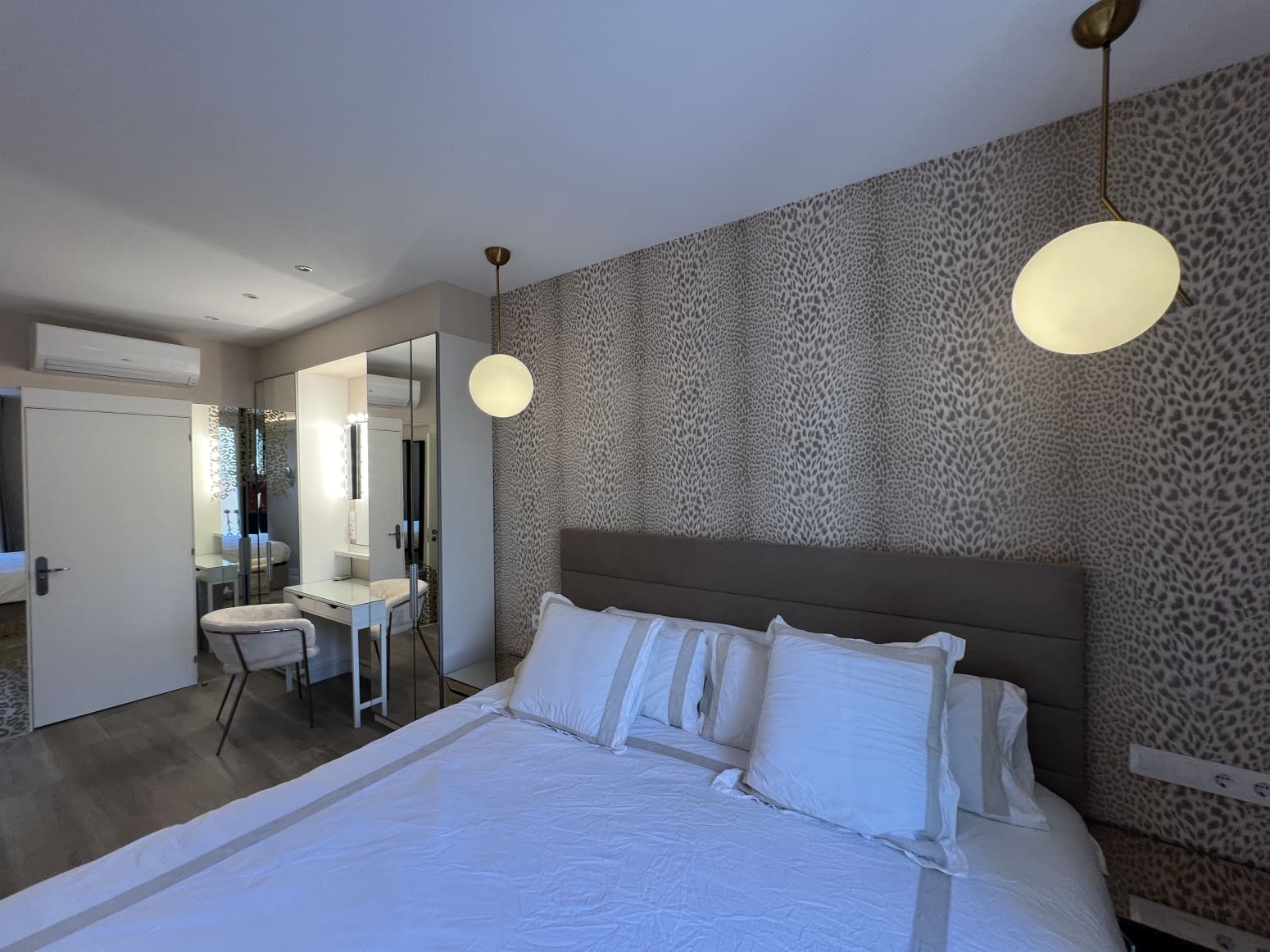 4 soveværelse Lejlighed til salg i Barcelona by - € 1.140.000 (Ref: 9245607)