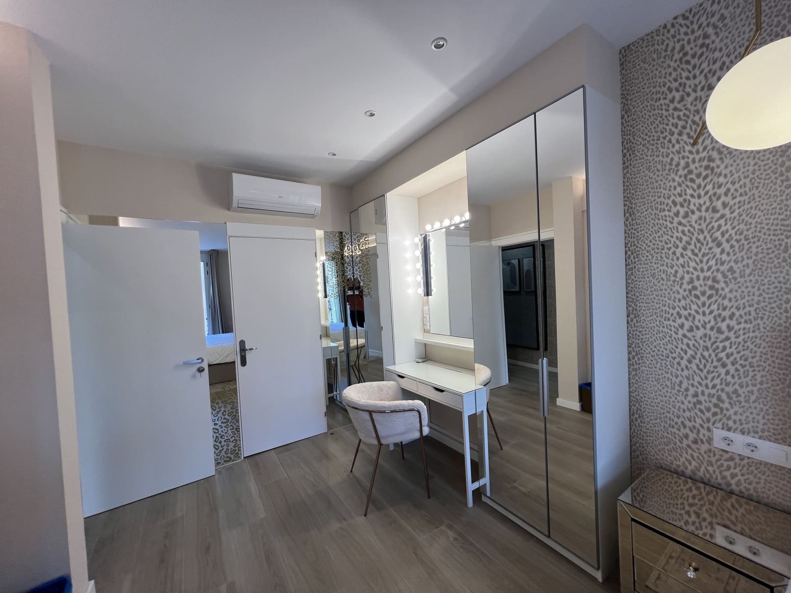 4 soveværelse Lejlighed til salg i Barcelona by - € 1.140.000 (Ref: 9245607)