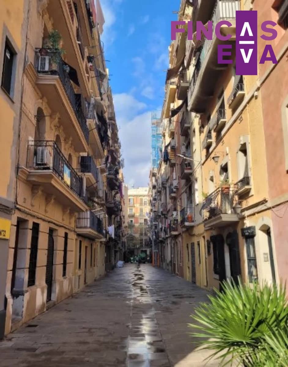 Kommersiell till salu i Barcelona stad - 1 050 000 € (Ref: 9249390)