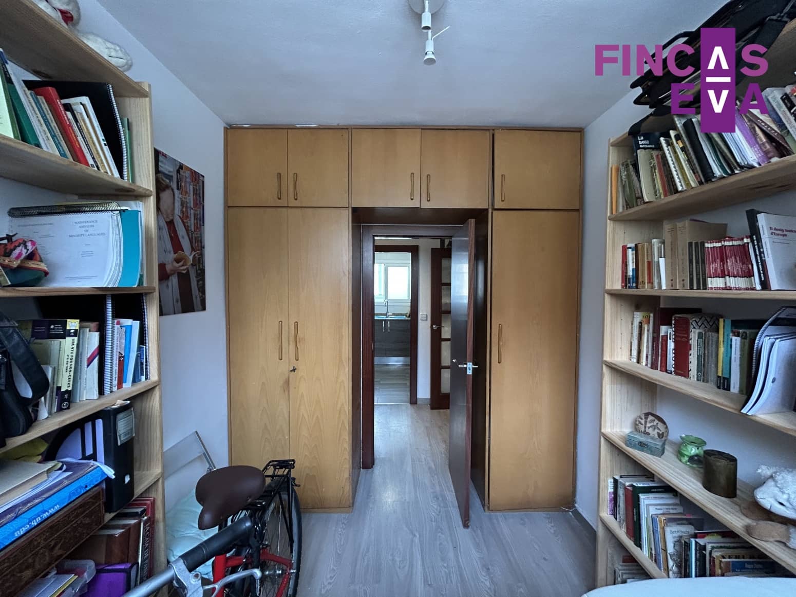 3 soveværelse Lejlighed til salg i Barcelona by - € 145.000 (Ref: 9288287)