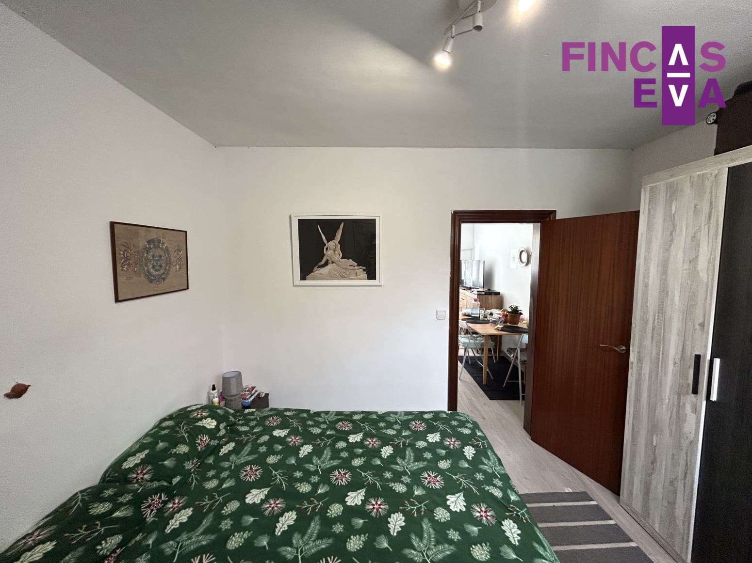 3 soveværelse Lejlighed til salg i Barcelona by - € 145.000 (Ref: 9288287)