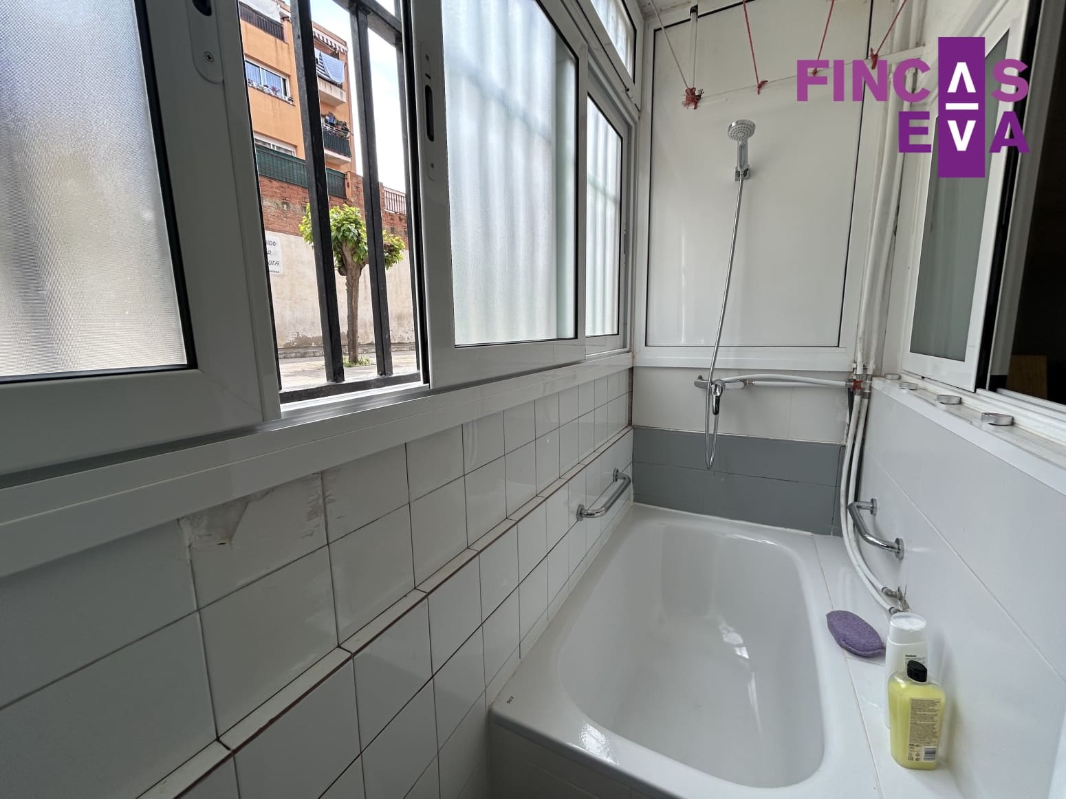 3 soveværelse Lejlighed til salg i Barcelona by - € 145.000 (Ref: 9288287)