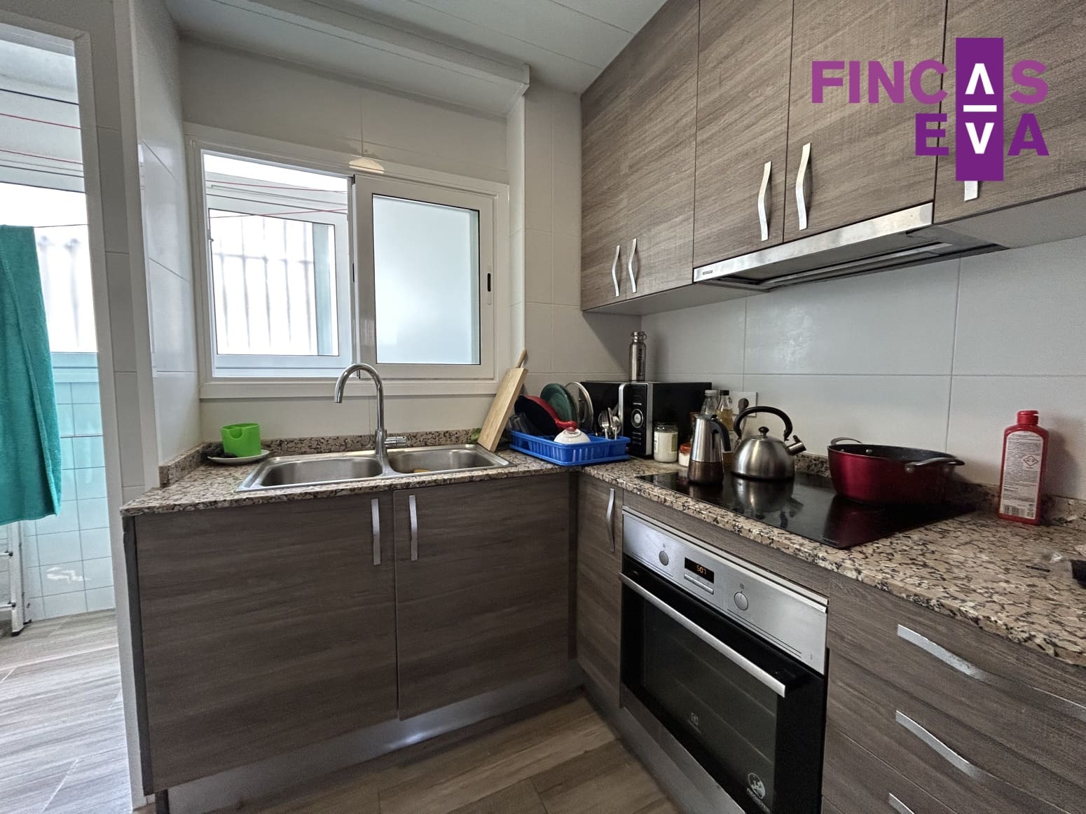 3 soveværelse Lejlighed til salg i Barcelona by - € 145.000 (Ref: 9288287)