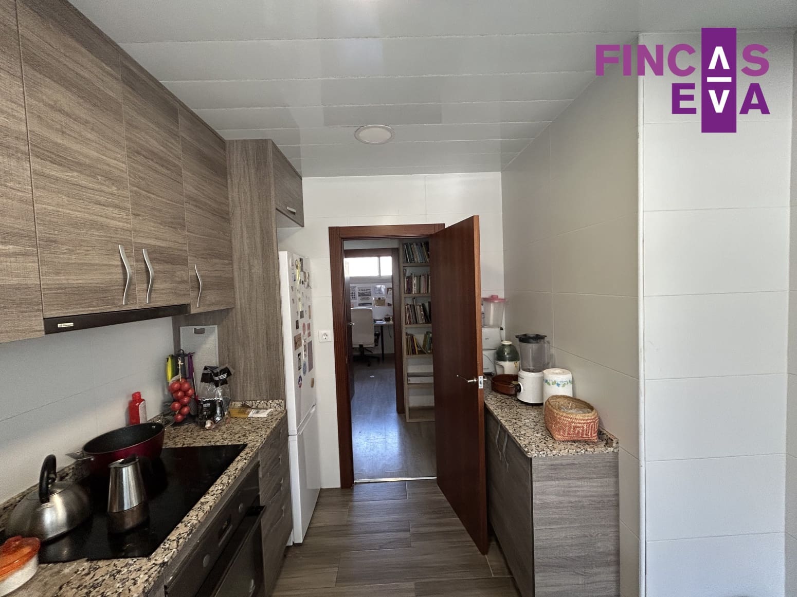 3 soveværelse Lejlighed til salg i Barcelona by - € 145.000 (Ref: 9288287)