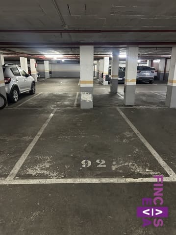 Garage till salu i El Baix Guinardó, Barcelona stad - 22 000 € (Ref: 9297778)