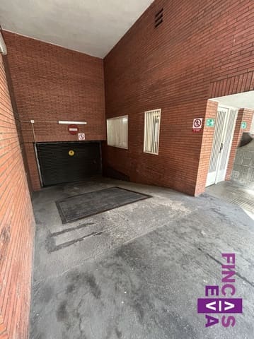 Garage till salu i El Baix Guinardó, Barcelona stad - 22 000 € (Ref: 9297778)