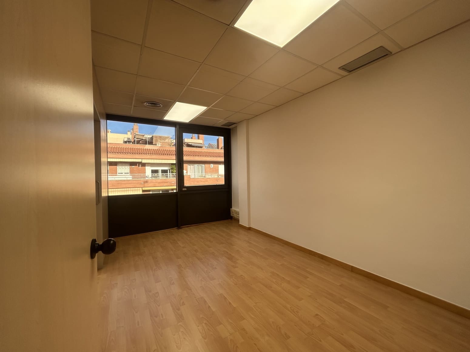 Biuro do wynajęcia w Miasto Barcelona - 4 439 € (Ref: 9343311)