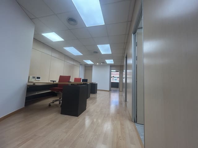 Biuro do wynajęcia w La Nova Esquerra de L'Eixample, Miasto Barcelona - 4 439 € (Ref: 9343311)