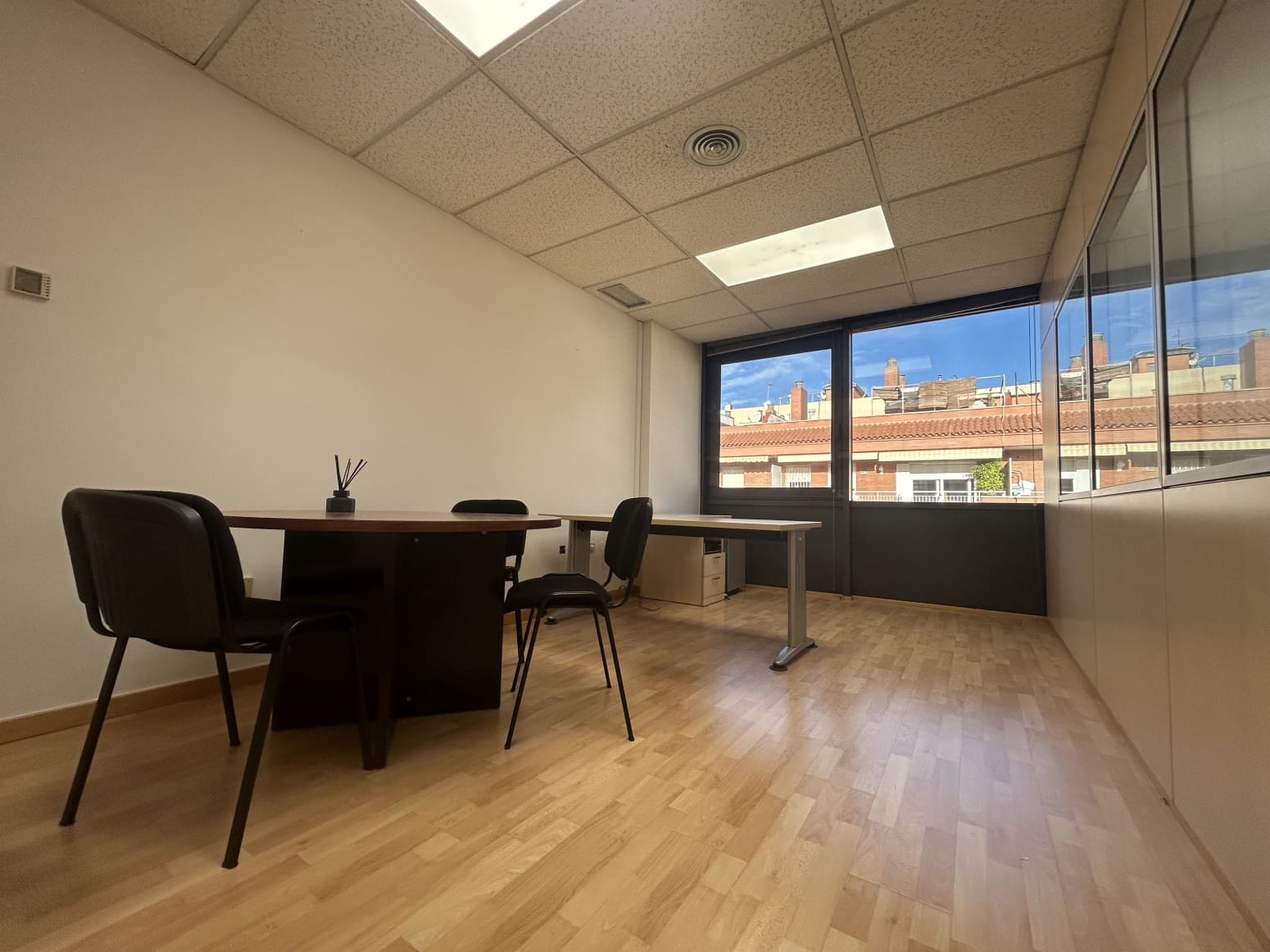Biuro do wynajęcia w Miasto Barcelona - 4 439 € (Ref: 9343311)