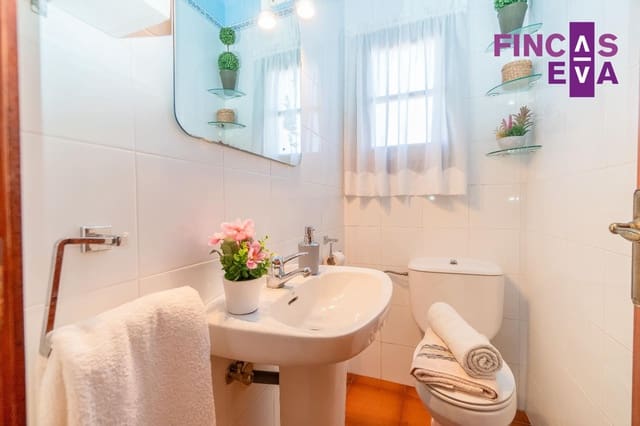 3 soverom Villa til salgs i Torredembarra med garasje - € 230 000 (Ref: 9352192)