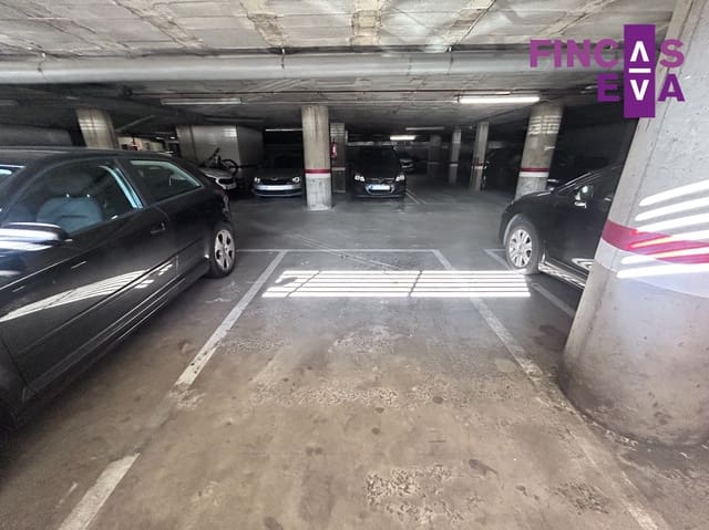 Garasje til salgs i Provençals del Poblenou, Barcelona by - € 23 000 (Ref: 9395361)