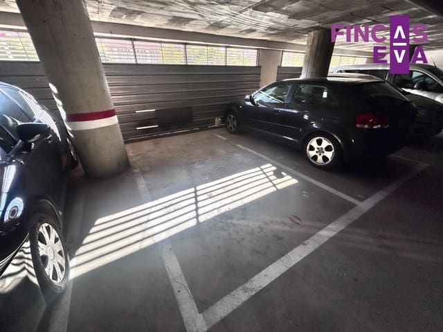 Garasje til salgs i Provençals del Poblenou, Barcelona by - € 23 000 (Ref: 9395361)