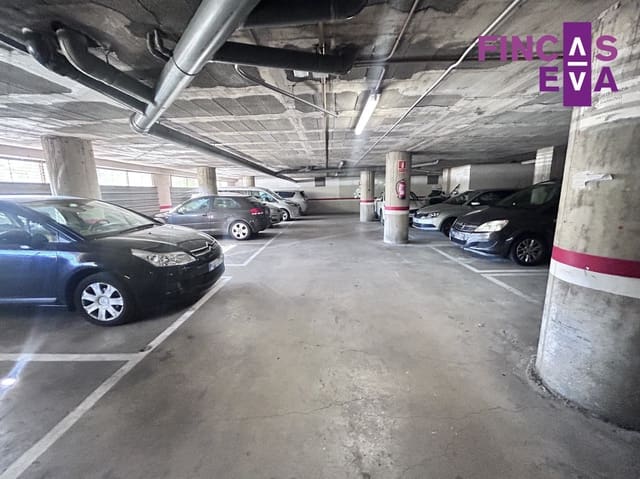 Garasje til salgs i Provençals del Poblenou, Barcelona by - € 23 000 (Ref: 9395361)