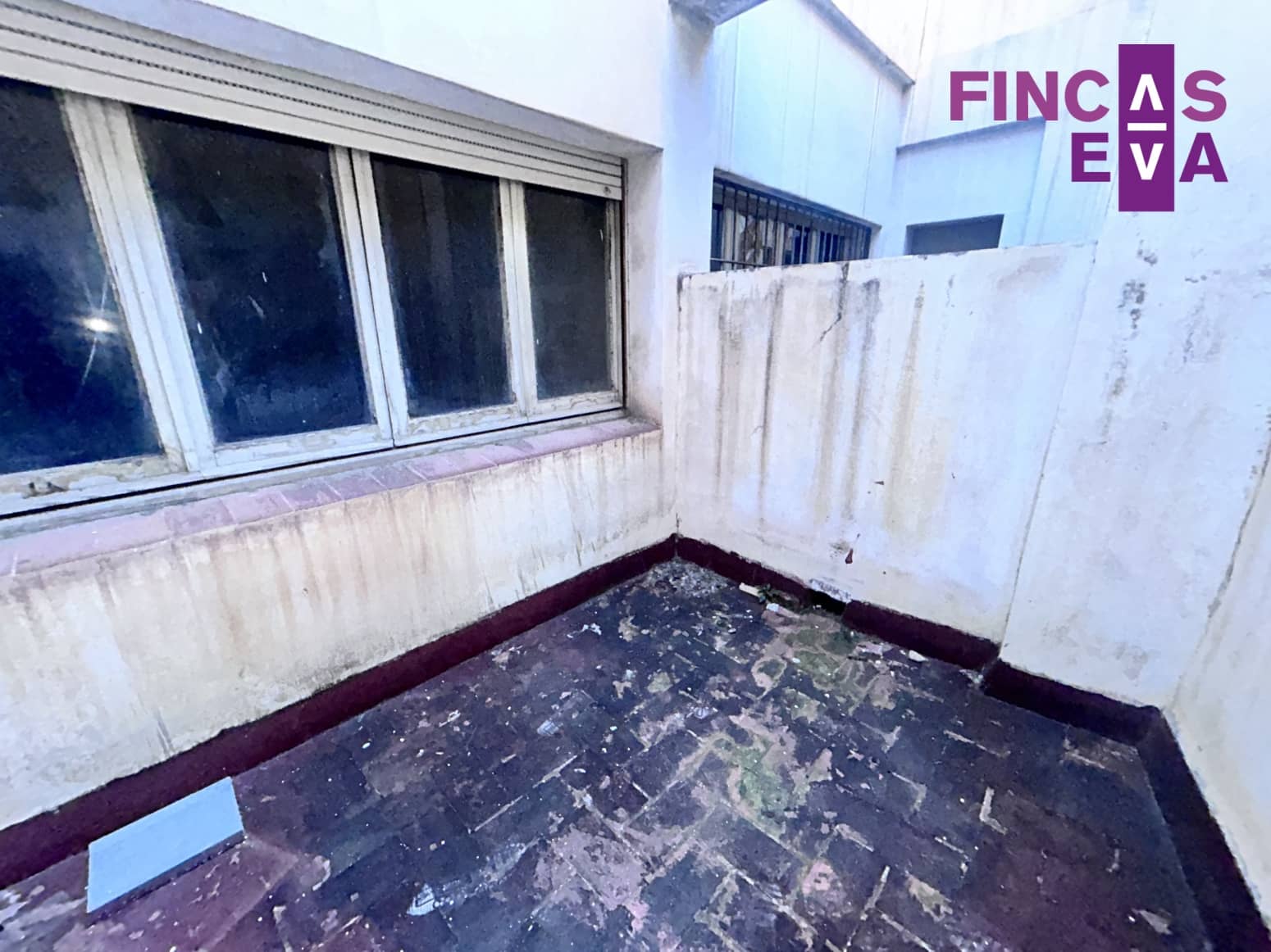 Wohnung zu verkaufen in Barcelona Stadt - 169.000 € (Ref: 9417973)