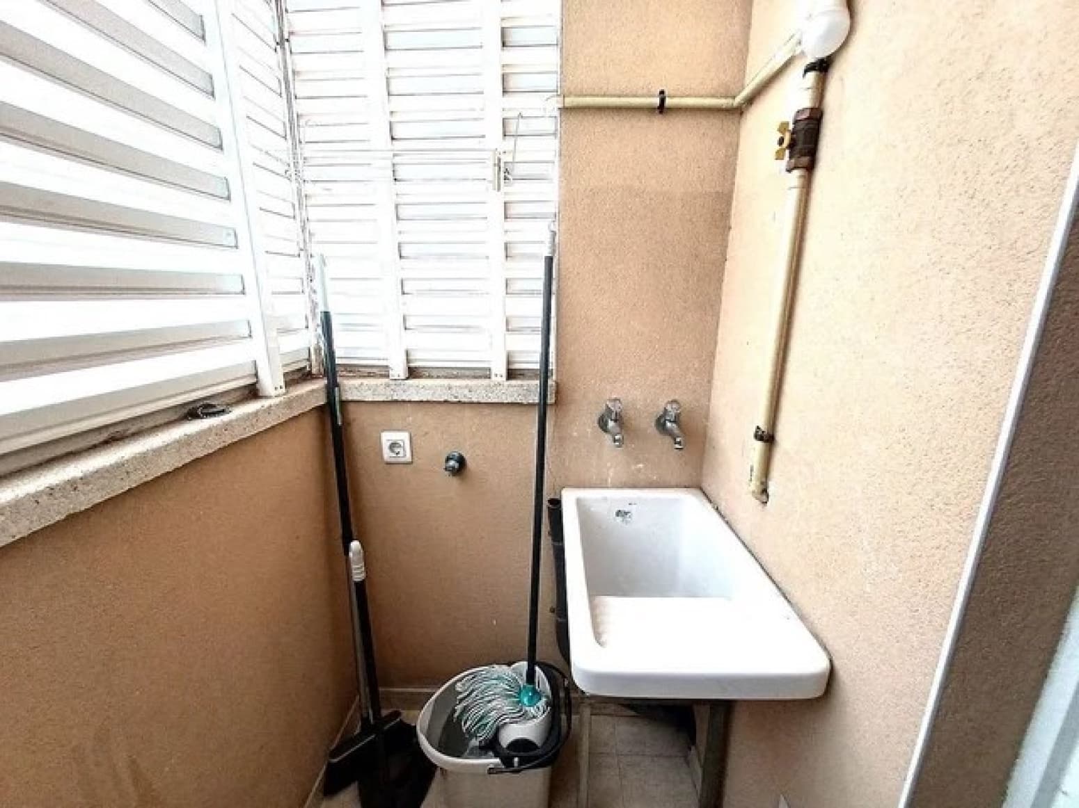 2 bedroom Flat for sale in Vilafranca del Penedes - € 249,000 (Ref: 9421786)