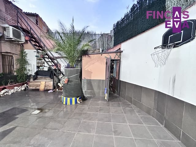 2 soveværelse Lejlighed til salg i Terrassa - € 237.000 (Ref: 9438907)