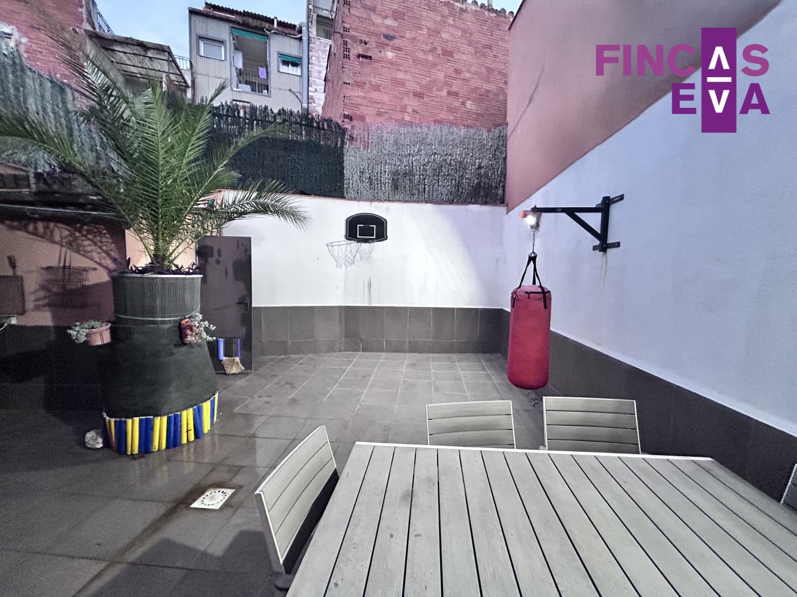 2 bedroom Flat for sale in Terrassa - € 237,000 (Ref: 9438907)