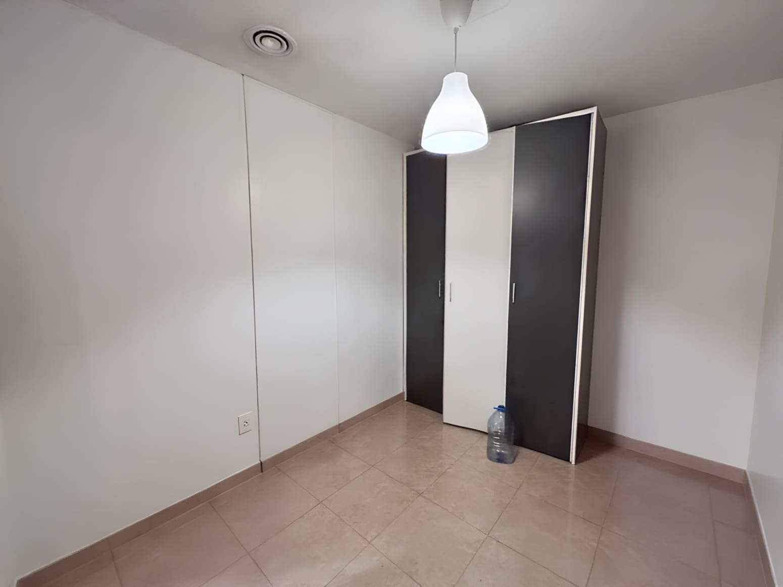 2 bedroom Flat for sale in Terrassa - € 237,000 (Ref: 9438907)